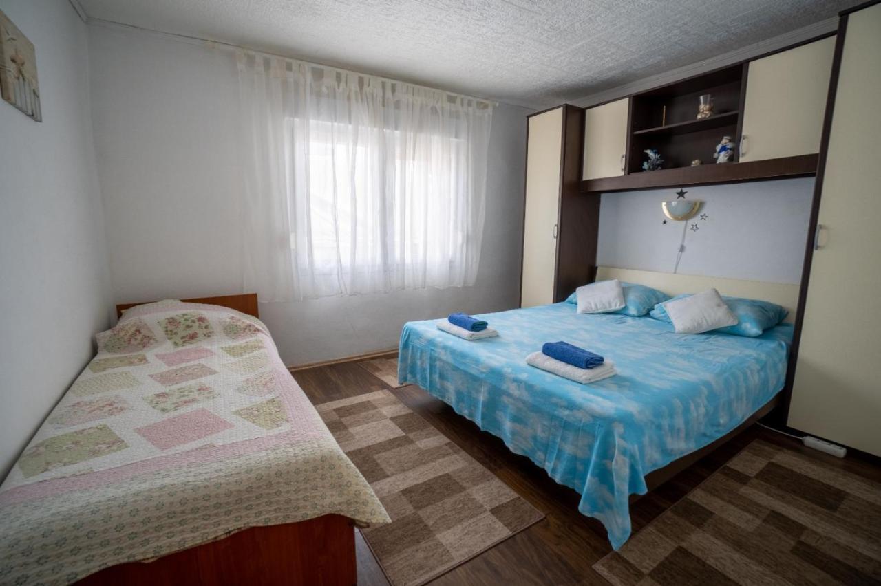Apartman Mira II Vir Extérieur photo