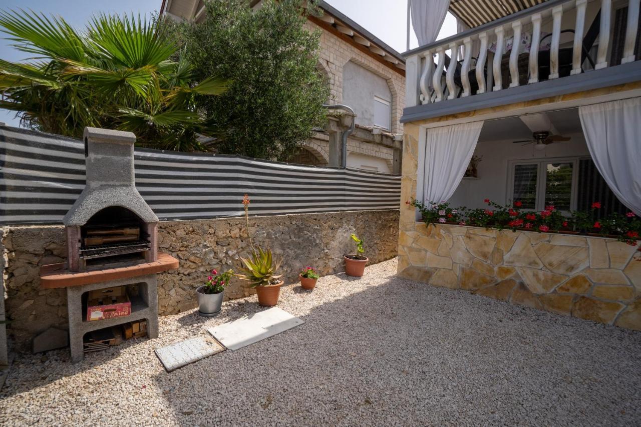 Apartman Mira II Vir Extérieur photo