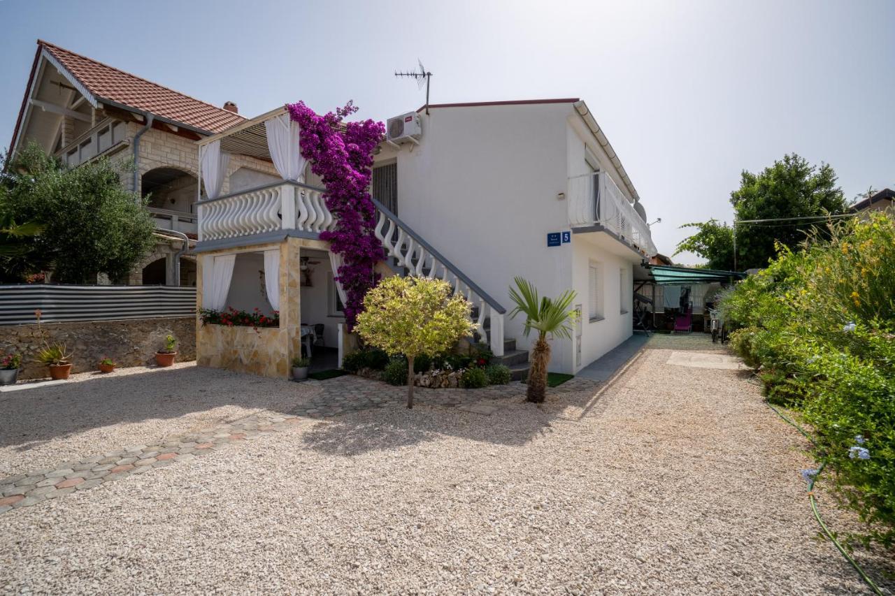 Apartman Mira II Vir Extérieur photo